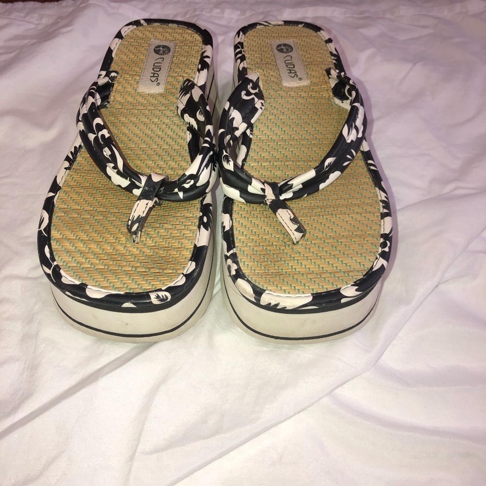 Cuda Sandals